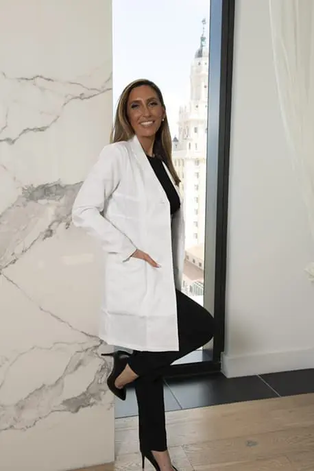 Dr. Amy Pearlman Dr. Amy Pearlman